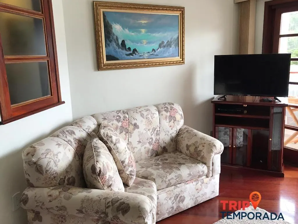 Apartamento A 300 Metros Do Centrinho Do Capivari - Residencial La Villete Campos do Jordao Apartment