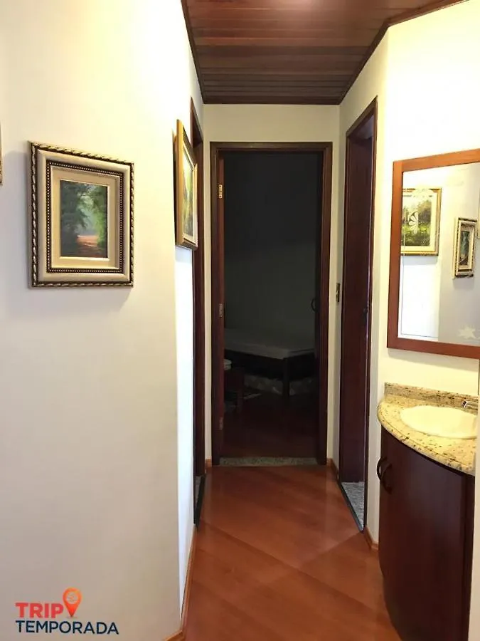 Apartamento A 300 Metros Do Centrinho Do Capivari - Residencial La Villete Campos do Jordao Apartment
